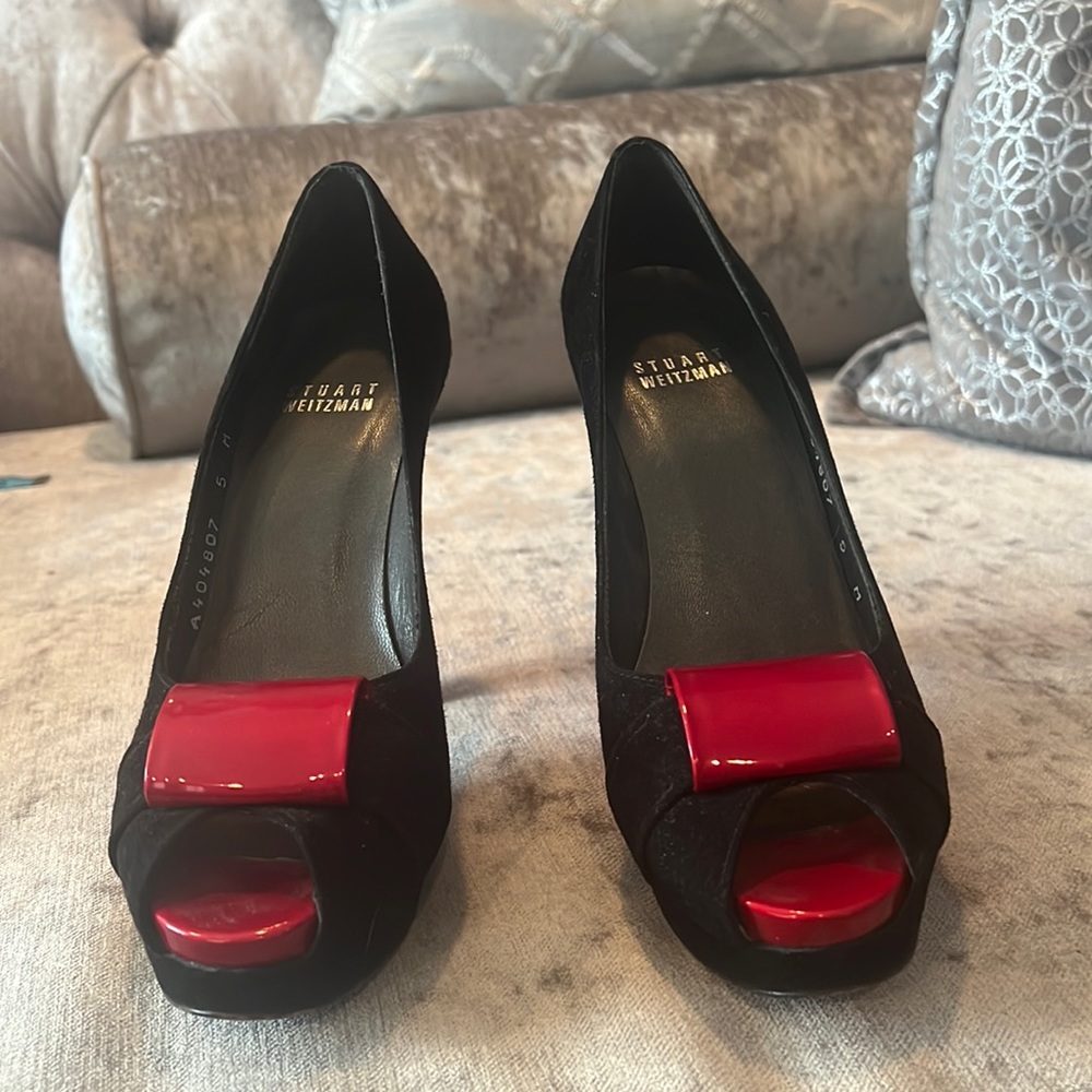 🌷🌷Super sexy Stuart Weitzman size 5 4 1/2 inch heels 🌷🌷